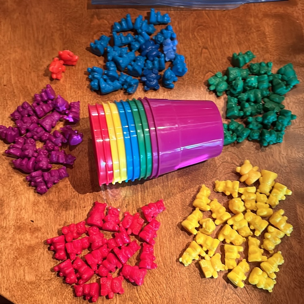 Counting Bear Math Manipulatives and Cups
